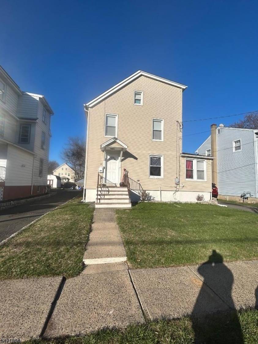 42 Whitewood Ave, North Plainfield Boro, NJ 07060