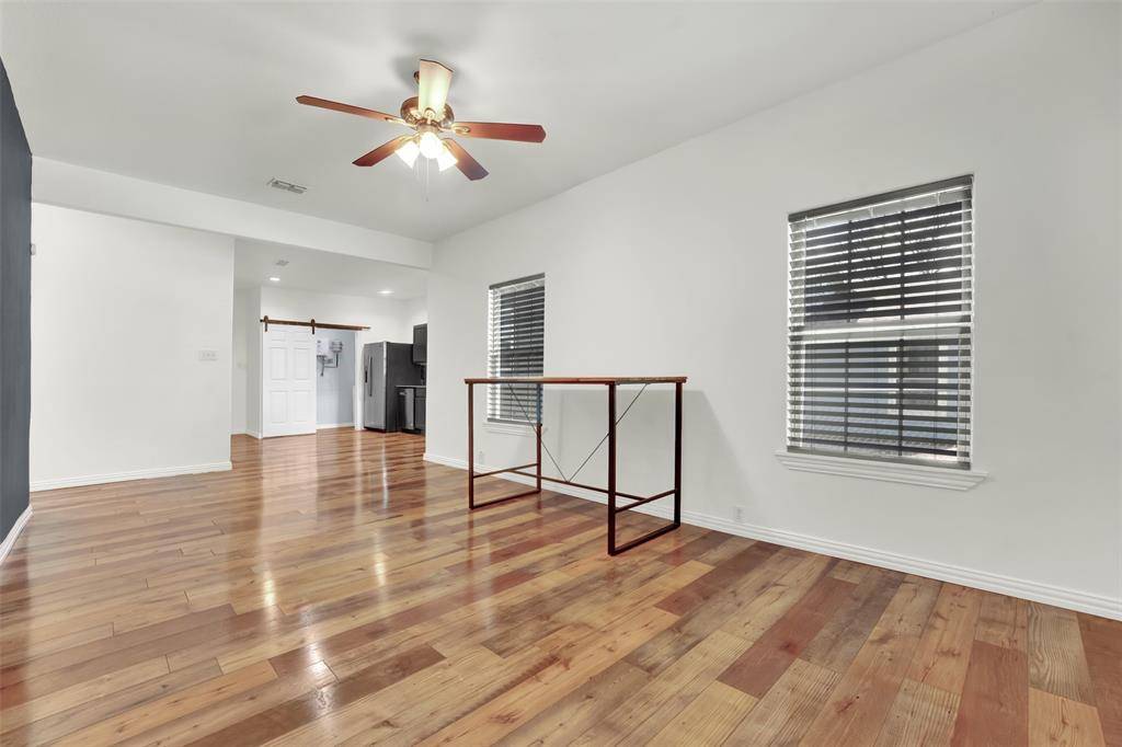 5101 Humbert Avenue, Fort Worth, TX 76107