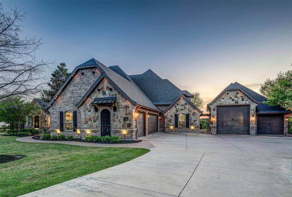 254 Maral Lane, Azle, TX 76020