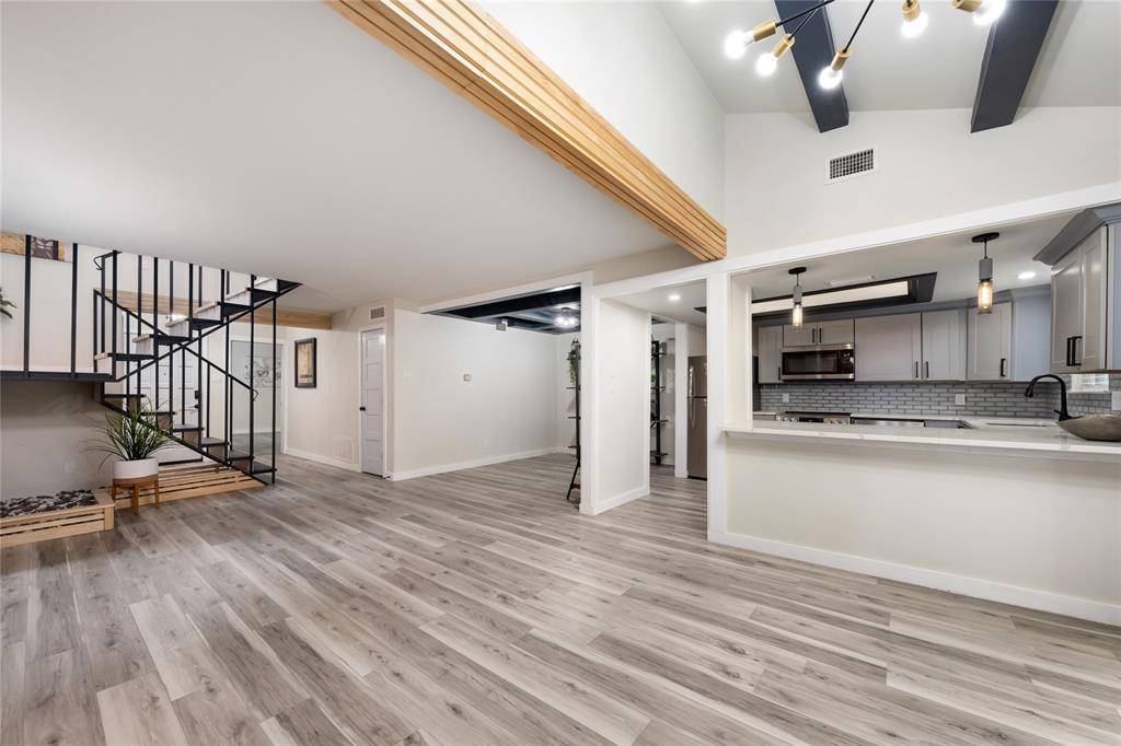 2703 Meadowstone Court, Carrollton, TX 75006