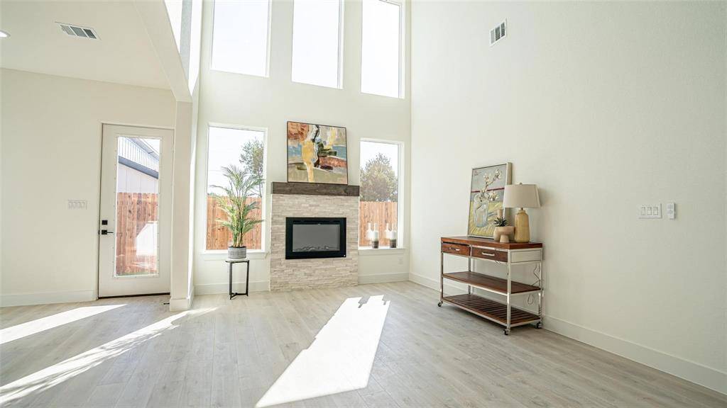 5634, 5702, 5624 Barkridge & Van Horn Drive, Granbury, TX 76048