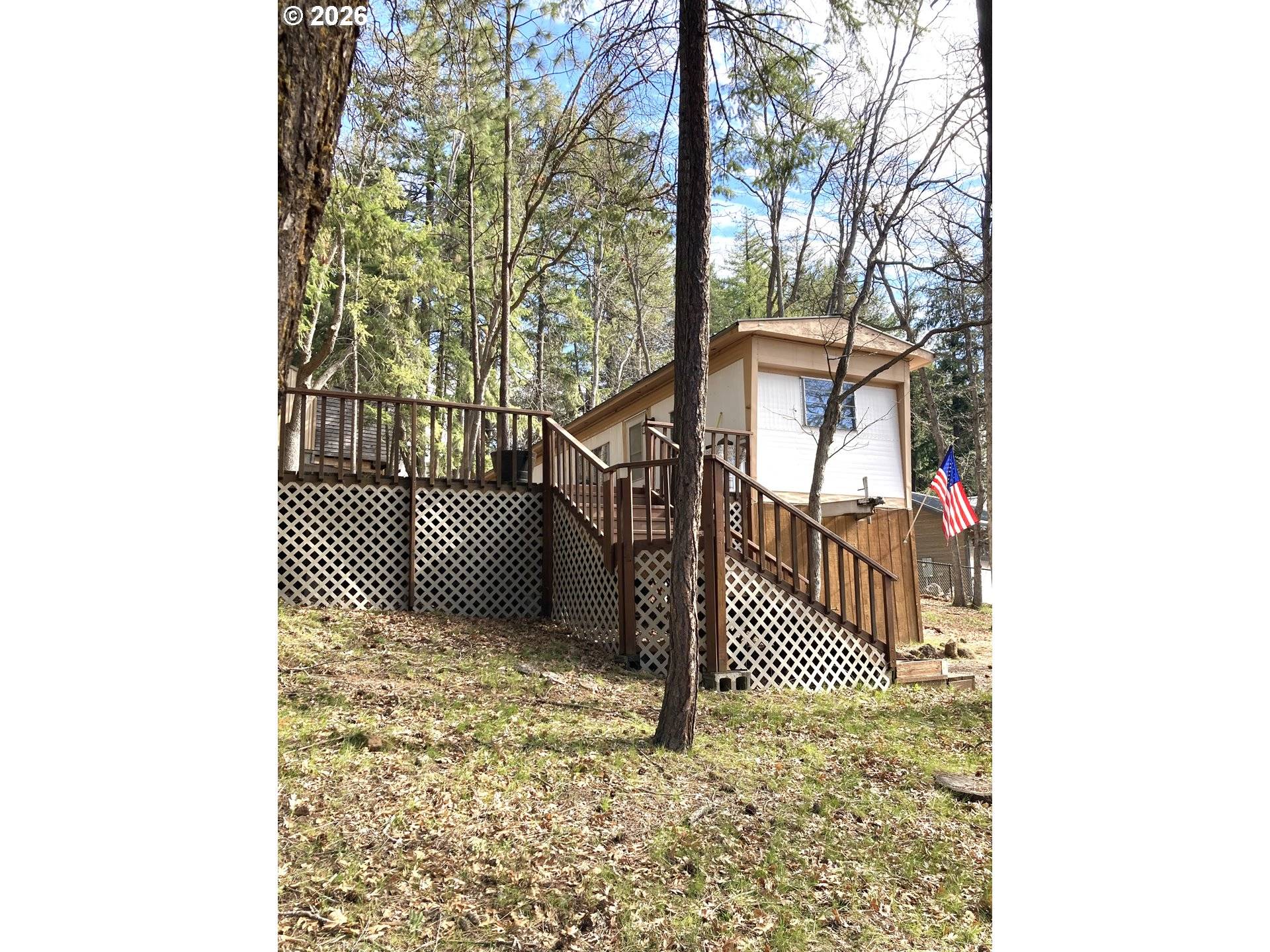 361 OAK PARK LN, Tygh Valley, OR 97063