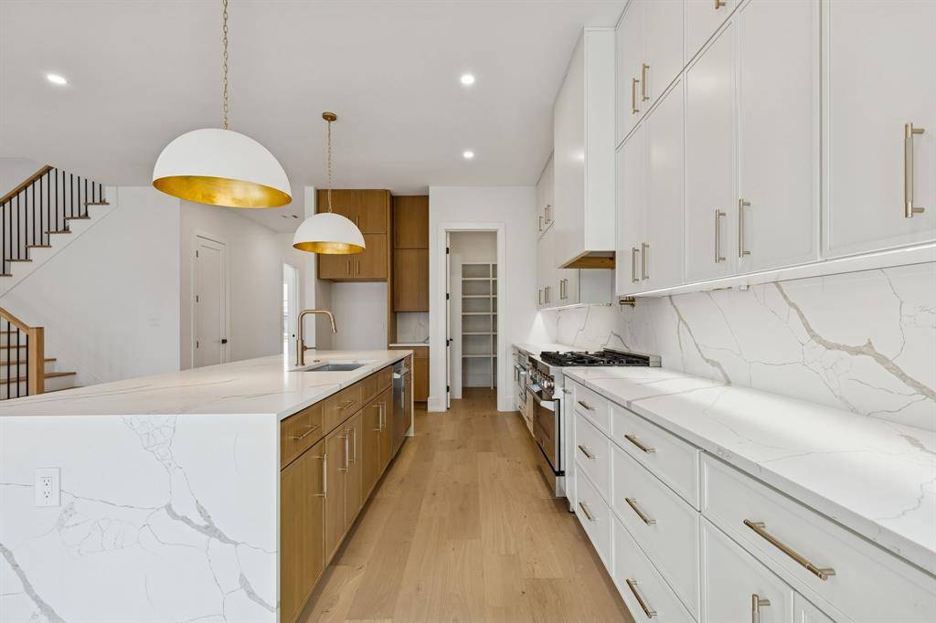 2656 Leta Mae Lane, Farmers Branch, TX 75234