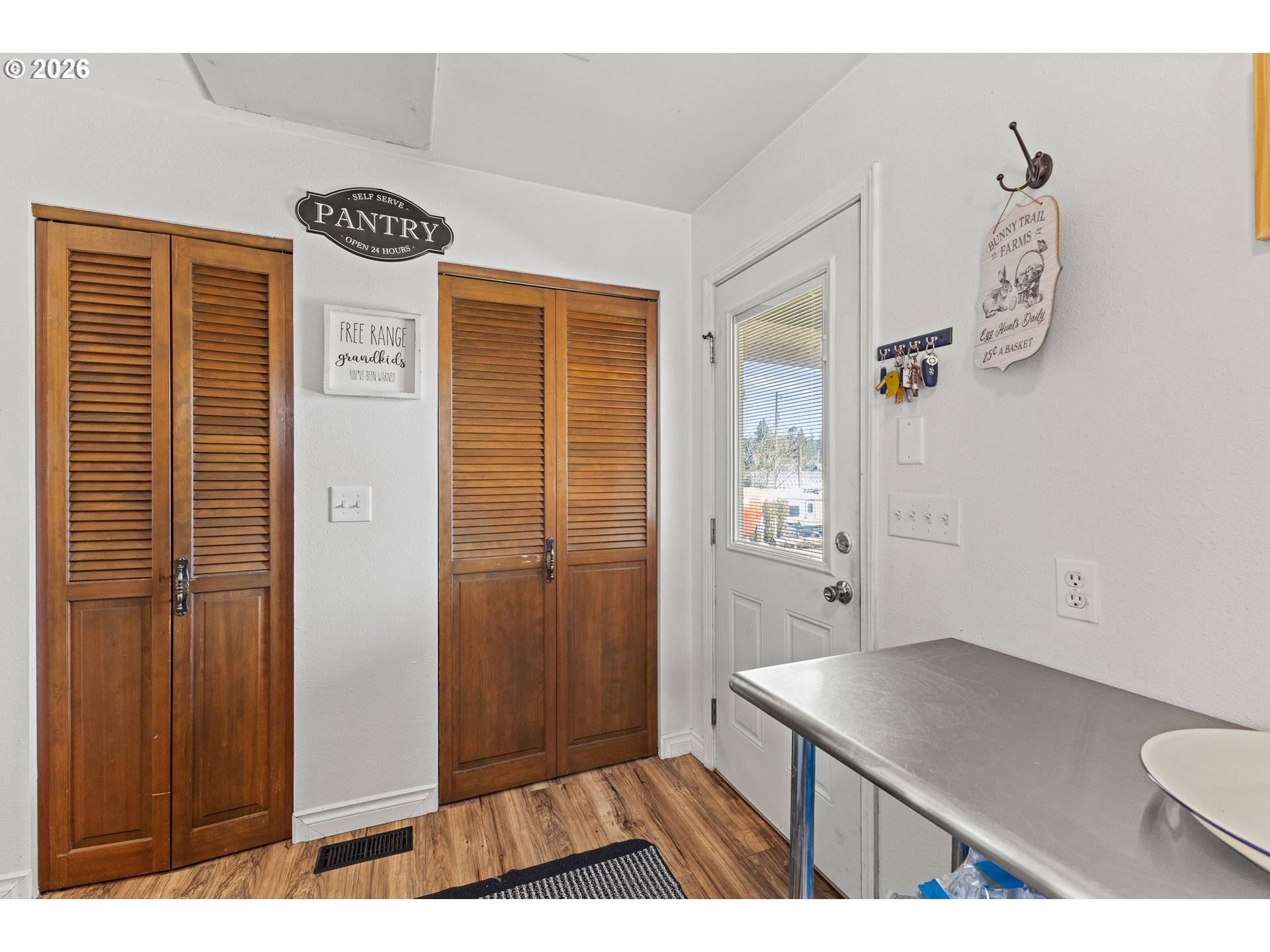 100 W 17TH ST, Coquille, OR 97423