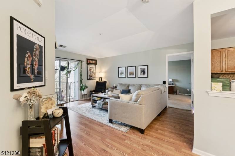 1634 Waterford Dr #1634, Edison Twp., NJ 08817