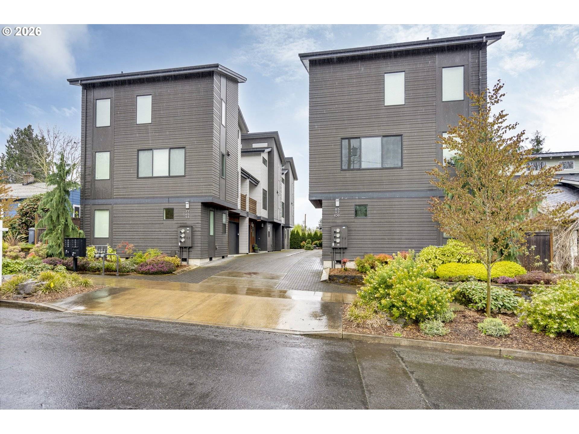 65 NE 58TH AVE, Portland, OR 97213