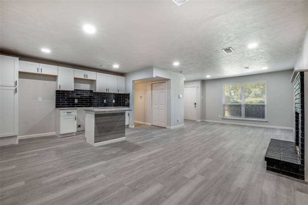 451 Southport Drive, Dallas, TX 75232