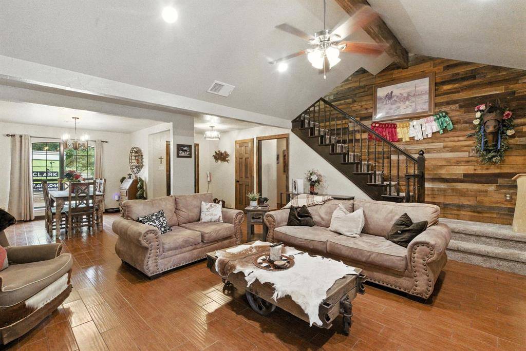 622 Harmony Circle, Weatherford, TX 76087