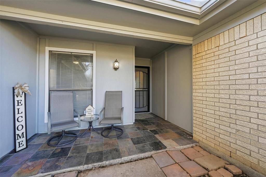 5011 Prairieview Court S, Arlington, TX 76017