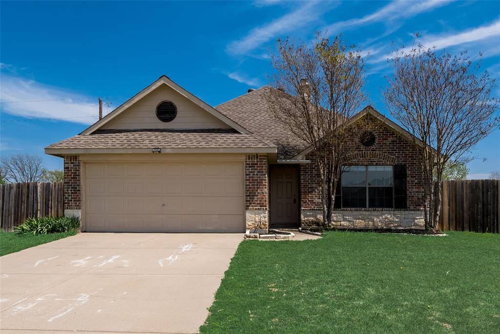 121 Price Circle, Hackberry, TX 75036