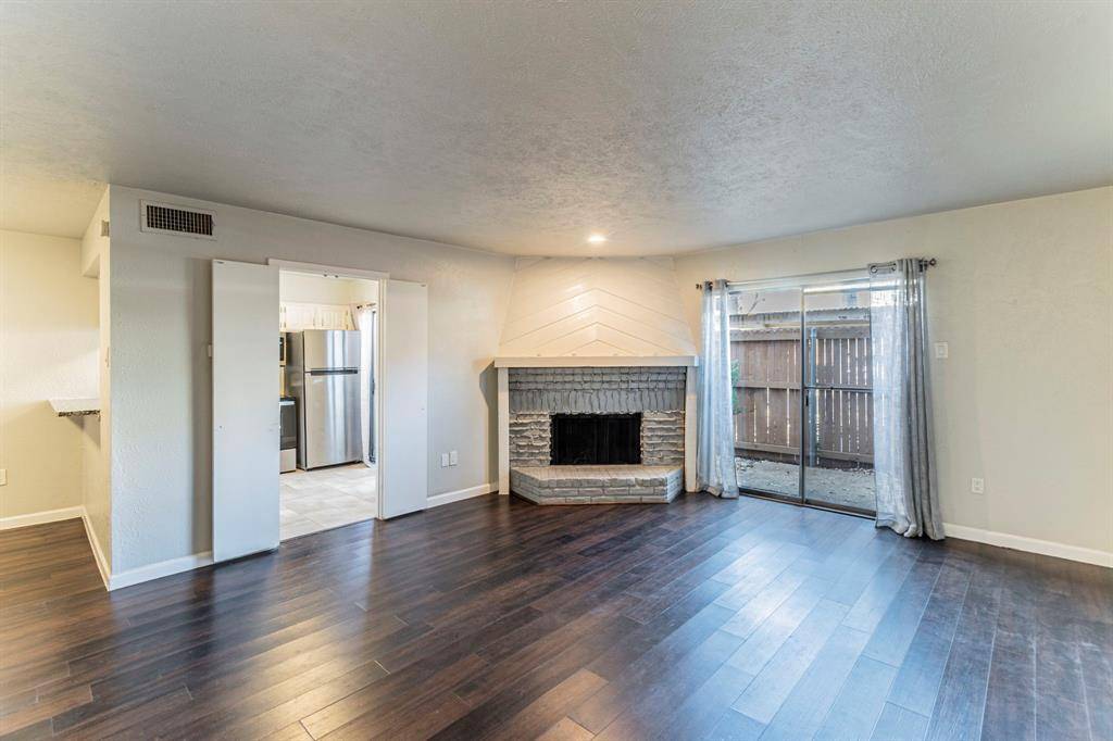 875 Dublin Drive #B, Richardson, TX 75080