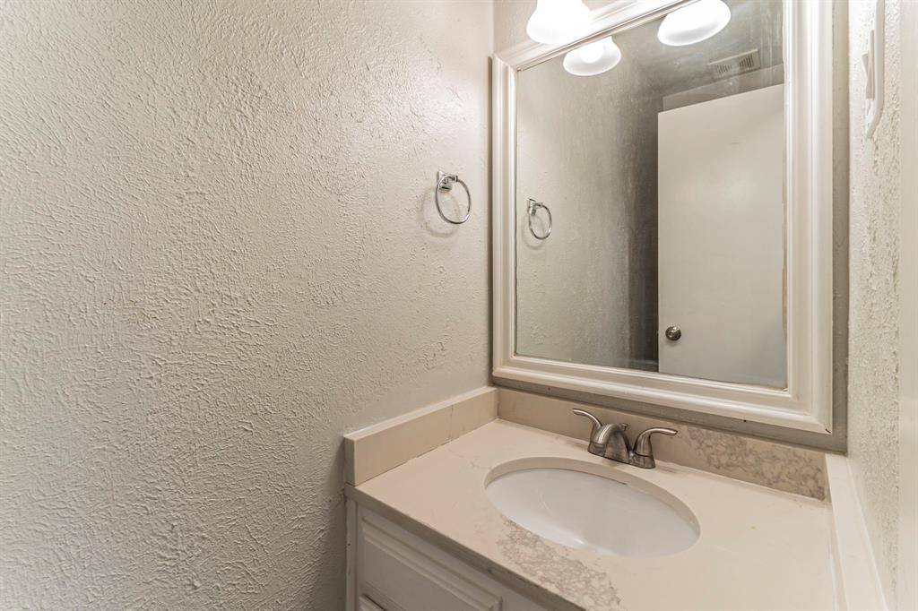 875 Dublin Drive #B, Richardson, TX 75080