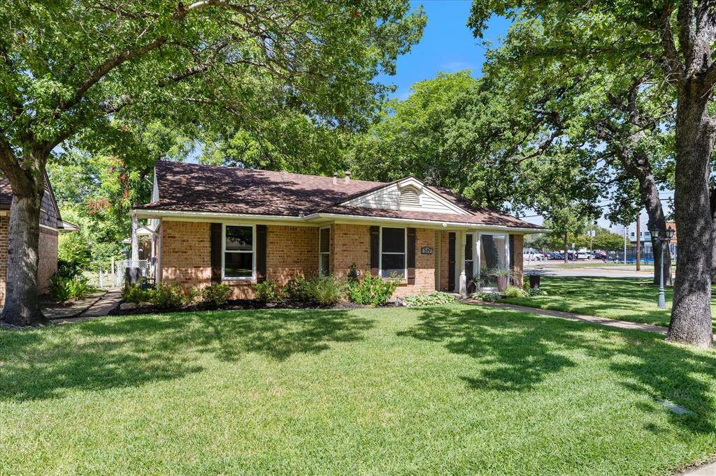 519 Staffordshire Drive, Irving, TX 75061