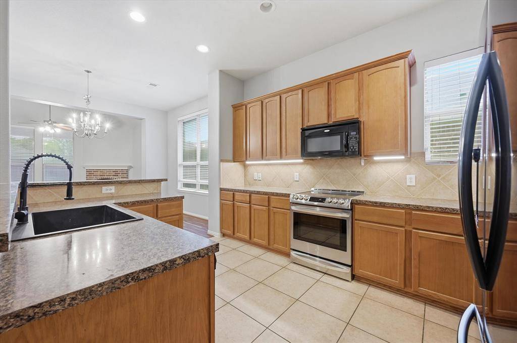 1017 Kimbro Drive, Forney, TX 75126