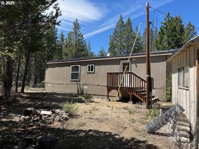 124249 LITTLE DESCHUTES DR, Crescent Lake, OR 97733