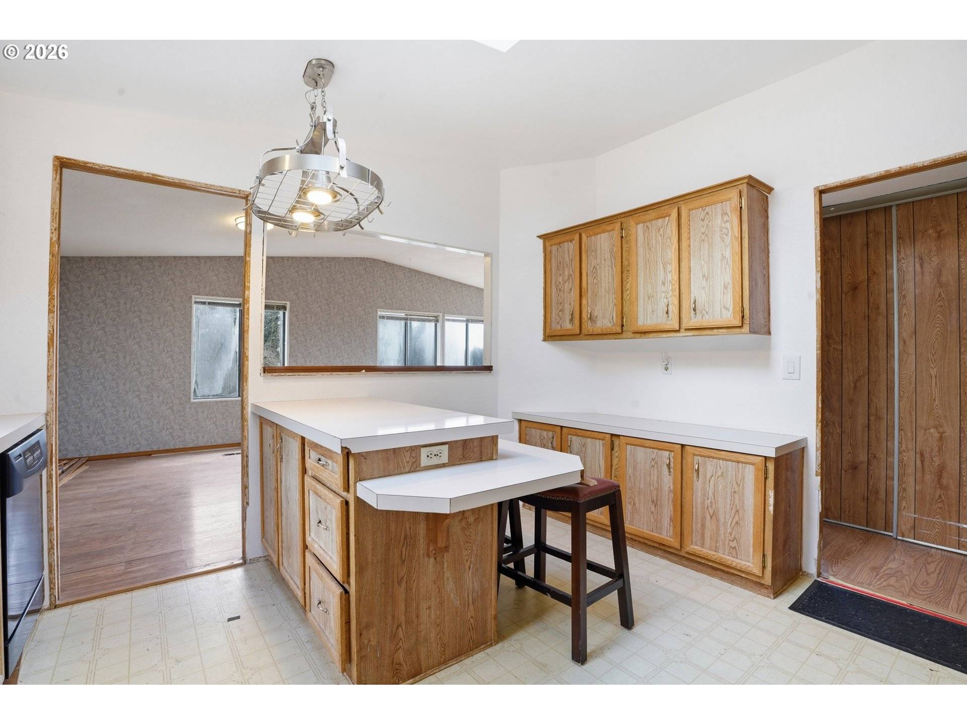 144 ANGELS LN, Kalama, WA 98625