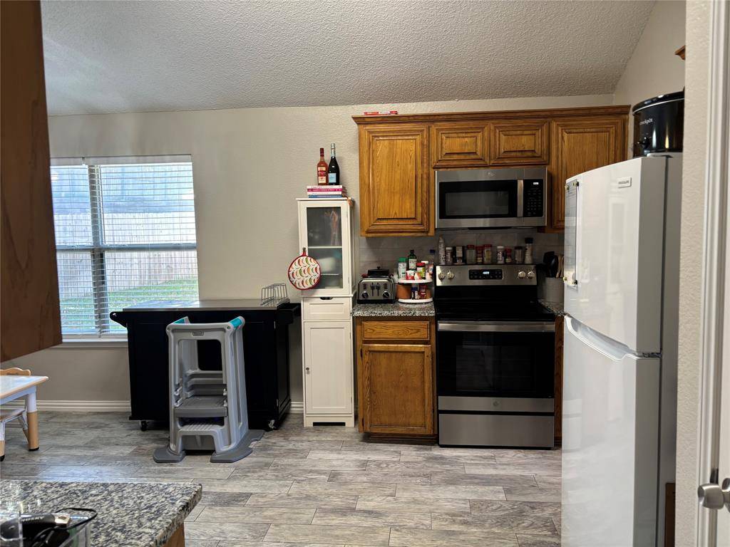 4938 Brazoswood Circle, Arlington, TX 76017