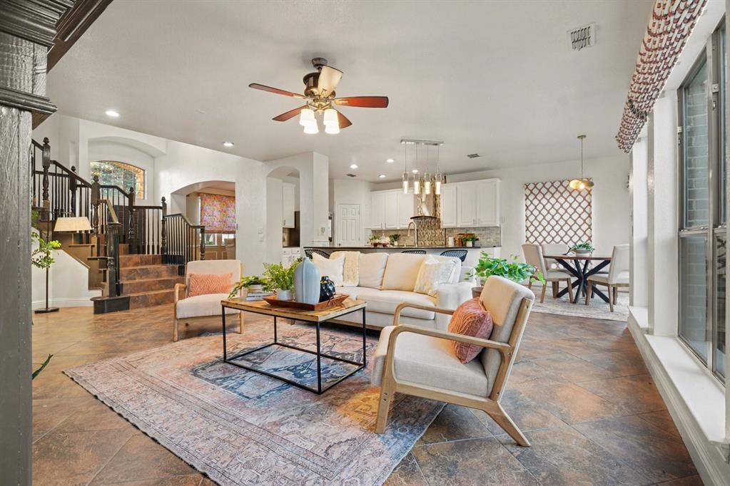 341 Greenfield Drive, Murphy, TX 75094