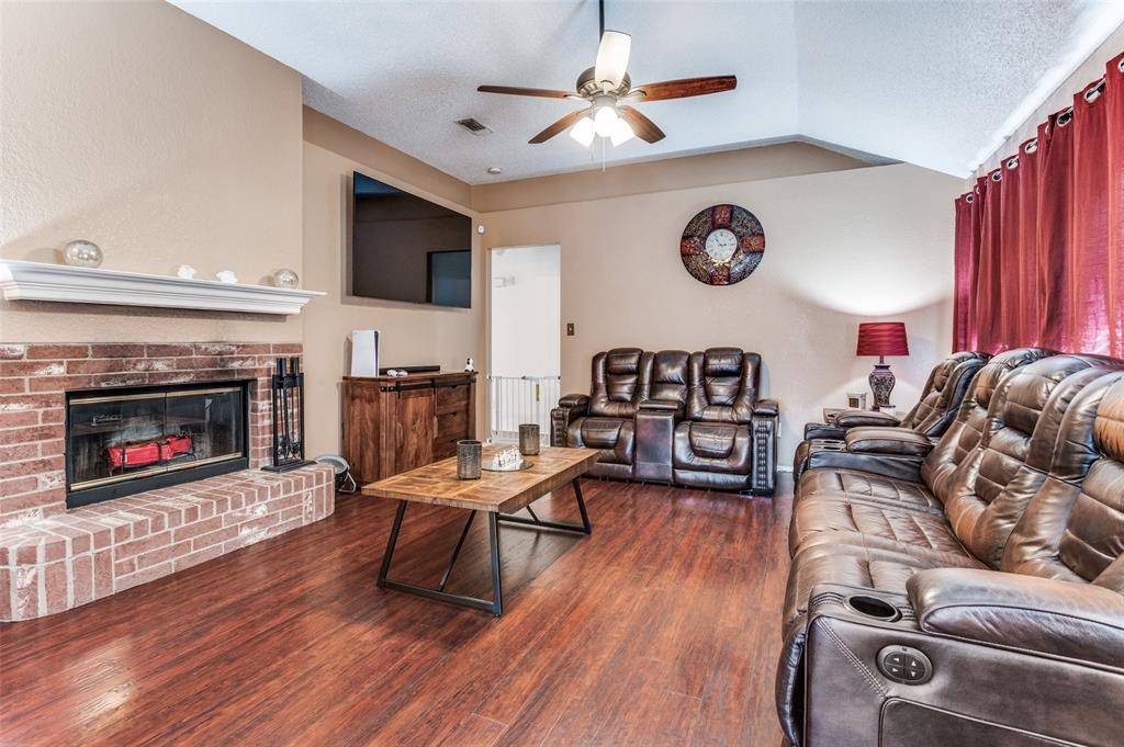 3132 Pheasant Run Court, Grand Prairie, TX 75052