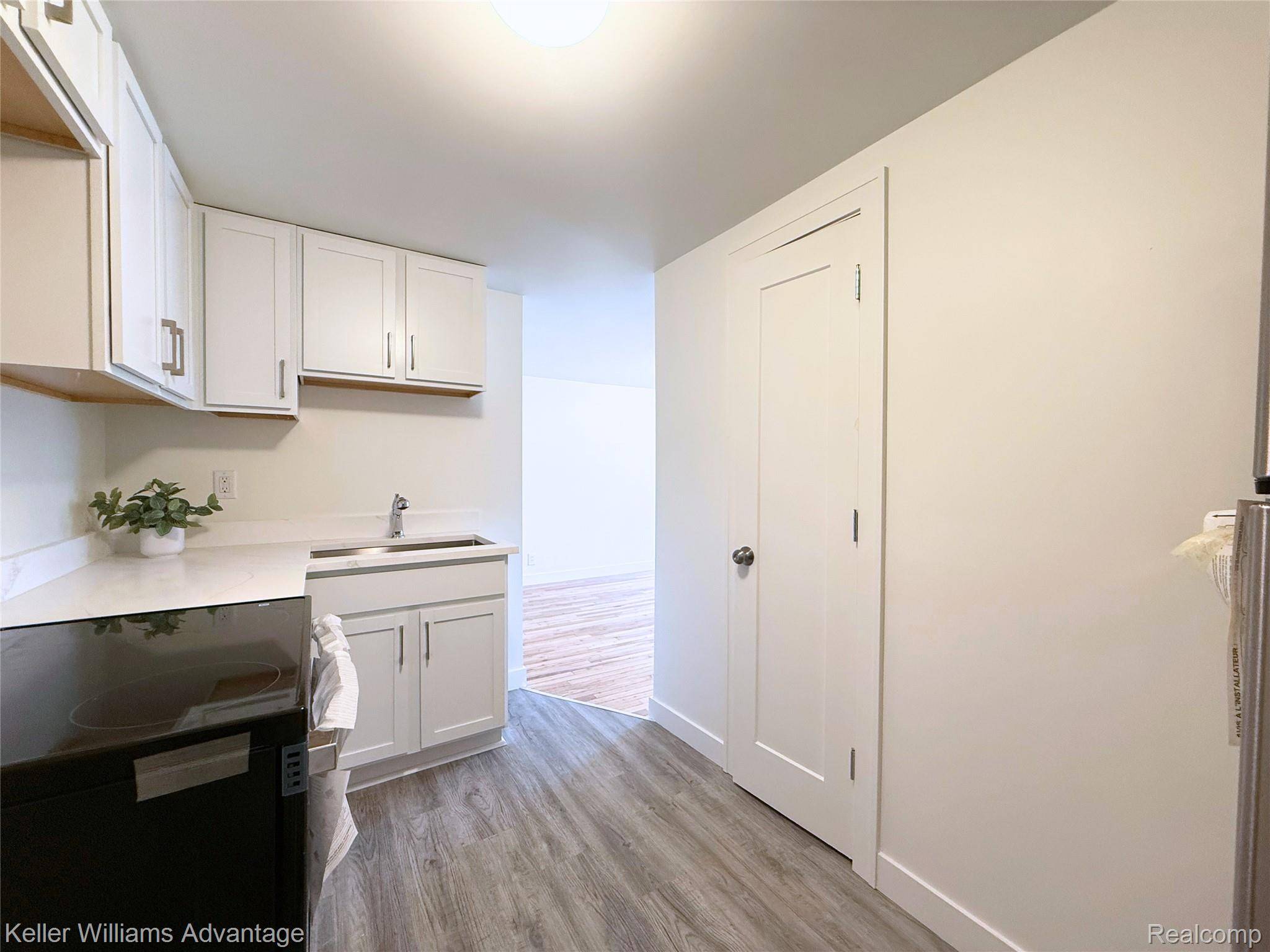 29222 Grand River AVE #5, Farmington Hills, MI 48336