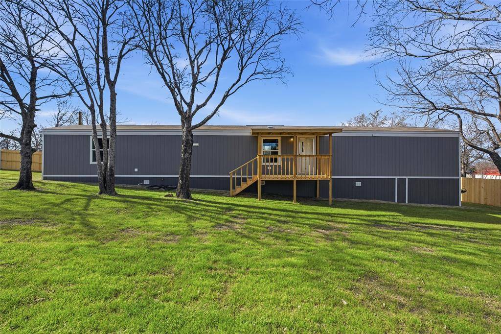 618 E 6th Street #A, Blum, TX 76627