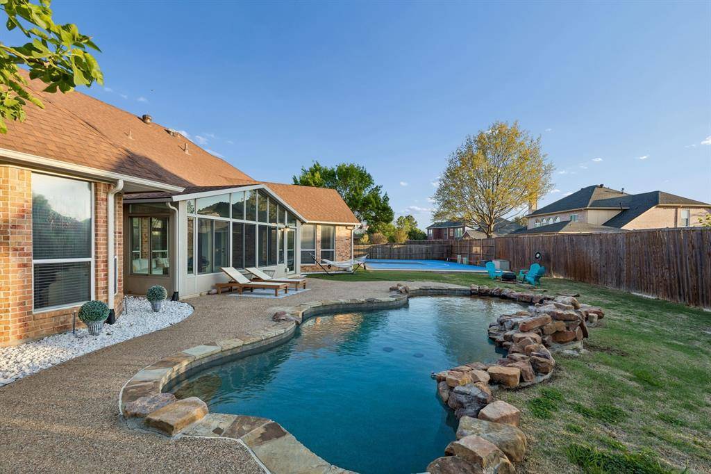 6109 Gateridge Drive, Flower Mound, TX 75028