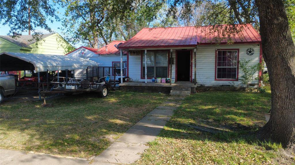 205 Graham Avenue, Bonham, TX 75418