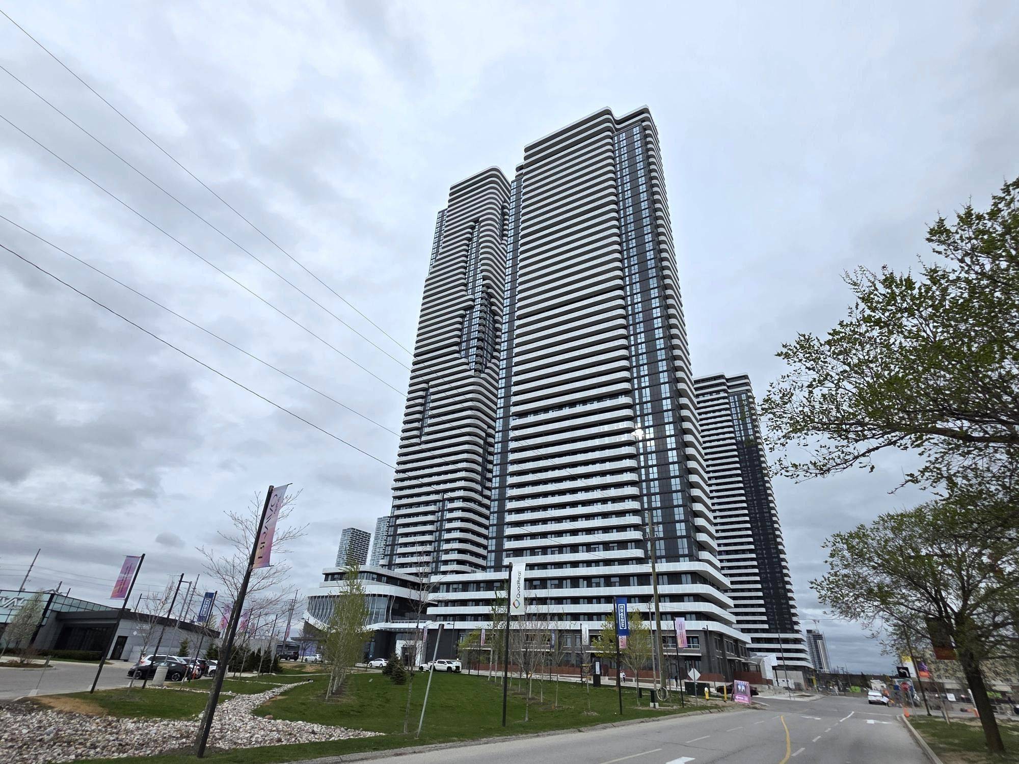 195 Commerce ST #3310, Vaughan, ON L4K 0P9