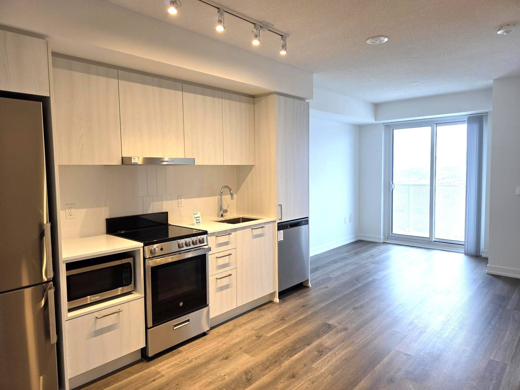 195 Commerce ST #3310, Vaughan, ON L4K 0P9