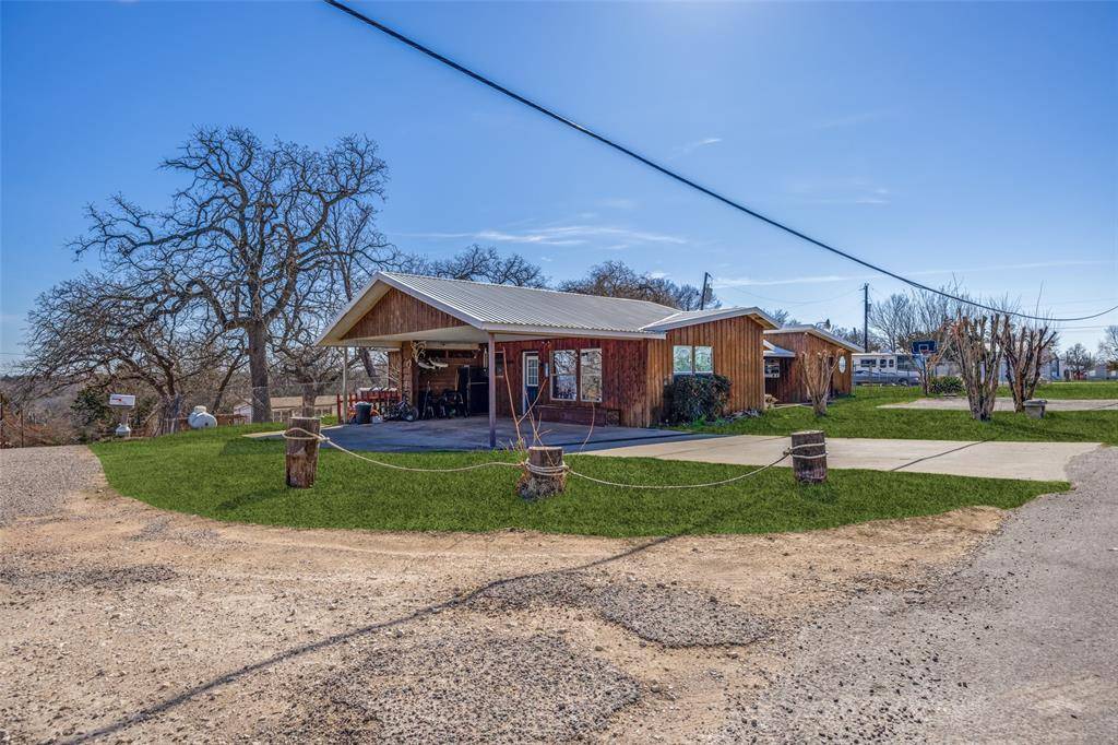 172 Mohawk Drive, Gordonville, TX 76245