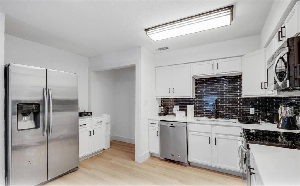 5041 Thunder Road, Dallas, TX 75244