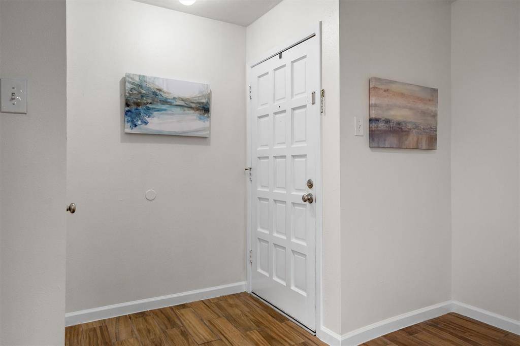 2808 Escada Drive #107, Farmers Branch, TX 75234