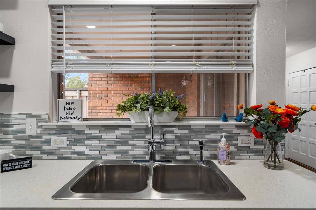 2808 Escada Drive #107, Farmers Branch, TX 75234