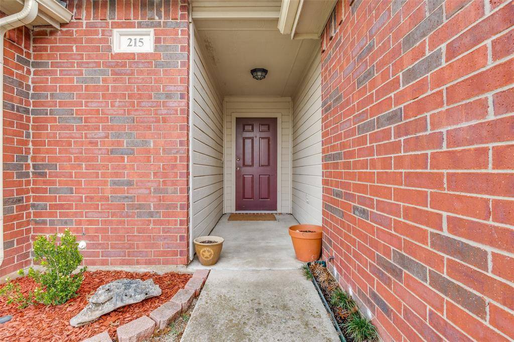 215 Cain Drive, Cedar Hill, TX 75104