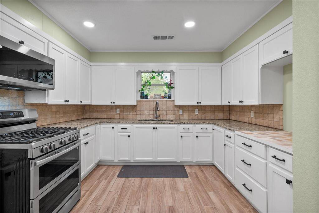 201 Hardy, Corsicana, TX 75110