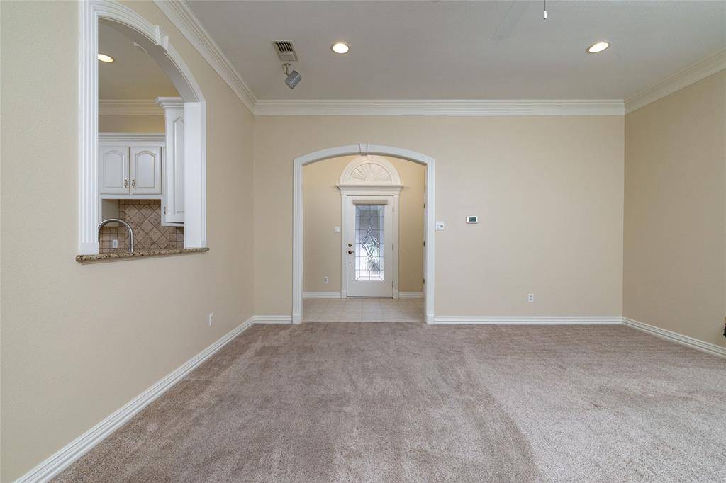 1910 Channing Park Drive, Arlington, TX 76013