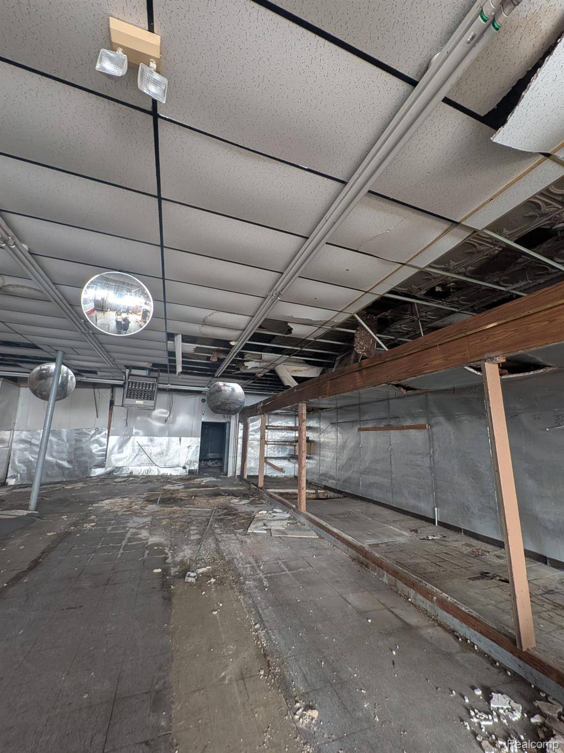 10516 W. Chicago, Detroit, MI 48228