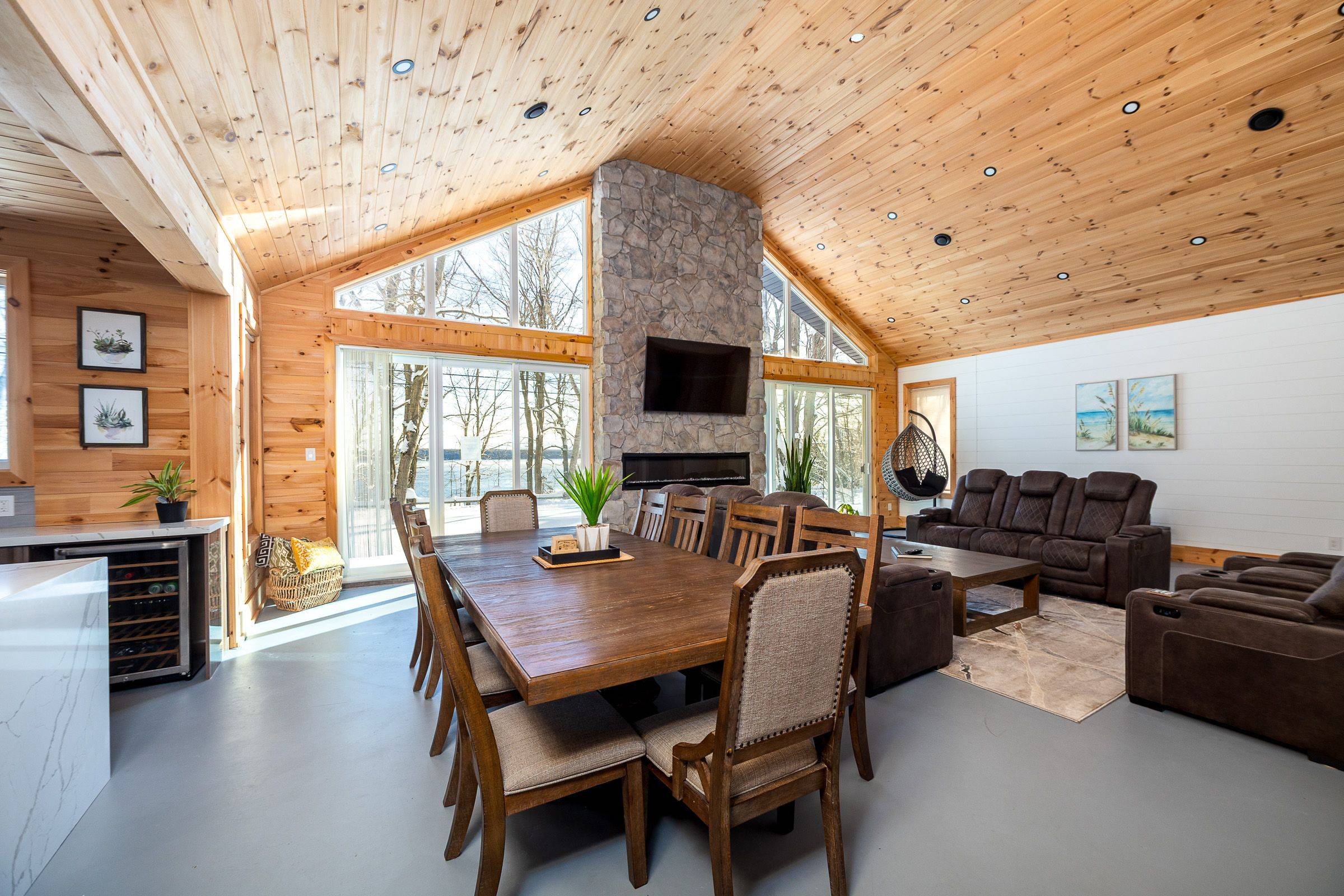 27 Whippoorwill RD, Northern Bruce Peninsula, ON N0H 1W0