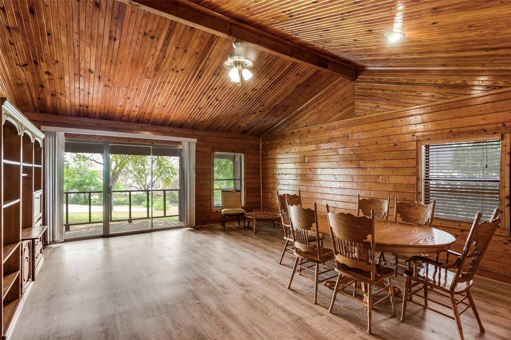 1114 Spur Trail, Granbury, TX 76049