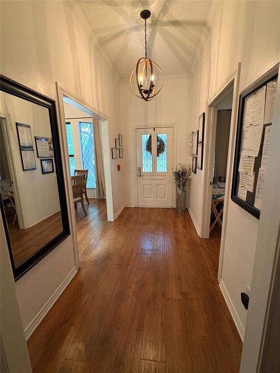 715 Buttermilk Drive, Arlington, TX 76006