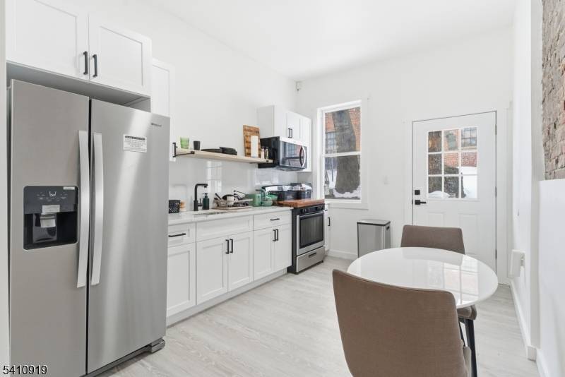 295 Dr Mlk Blvd, Newark City, NJ 07102