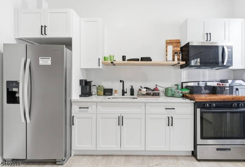 295 Dr Mlk Blvd, Newark City, NJ 07102