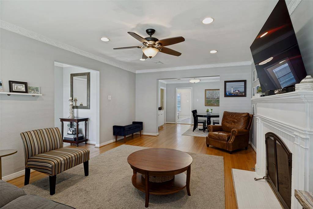 6236 Monticello Avenue, Dallas, TX 75214