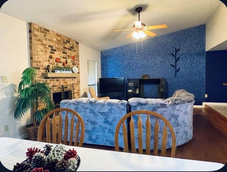 2950 San Diego Drive, Dallas, TX 75228