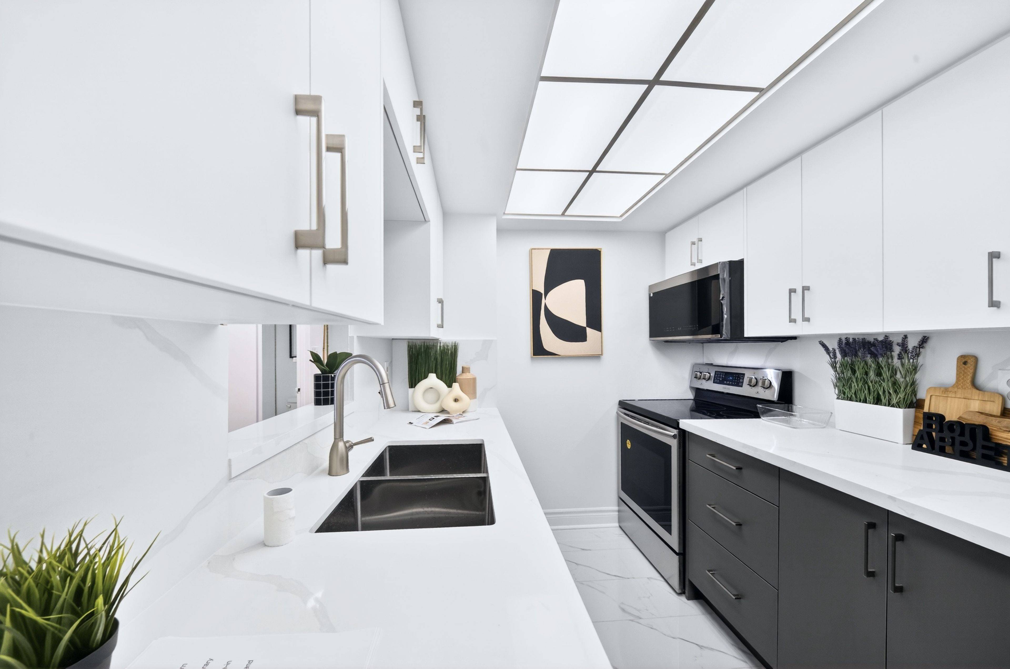 5 CONCORDE PL #2002, Toronto C13, ON M3C 3M8