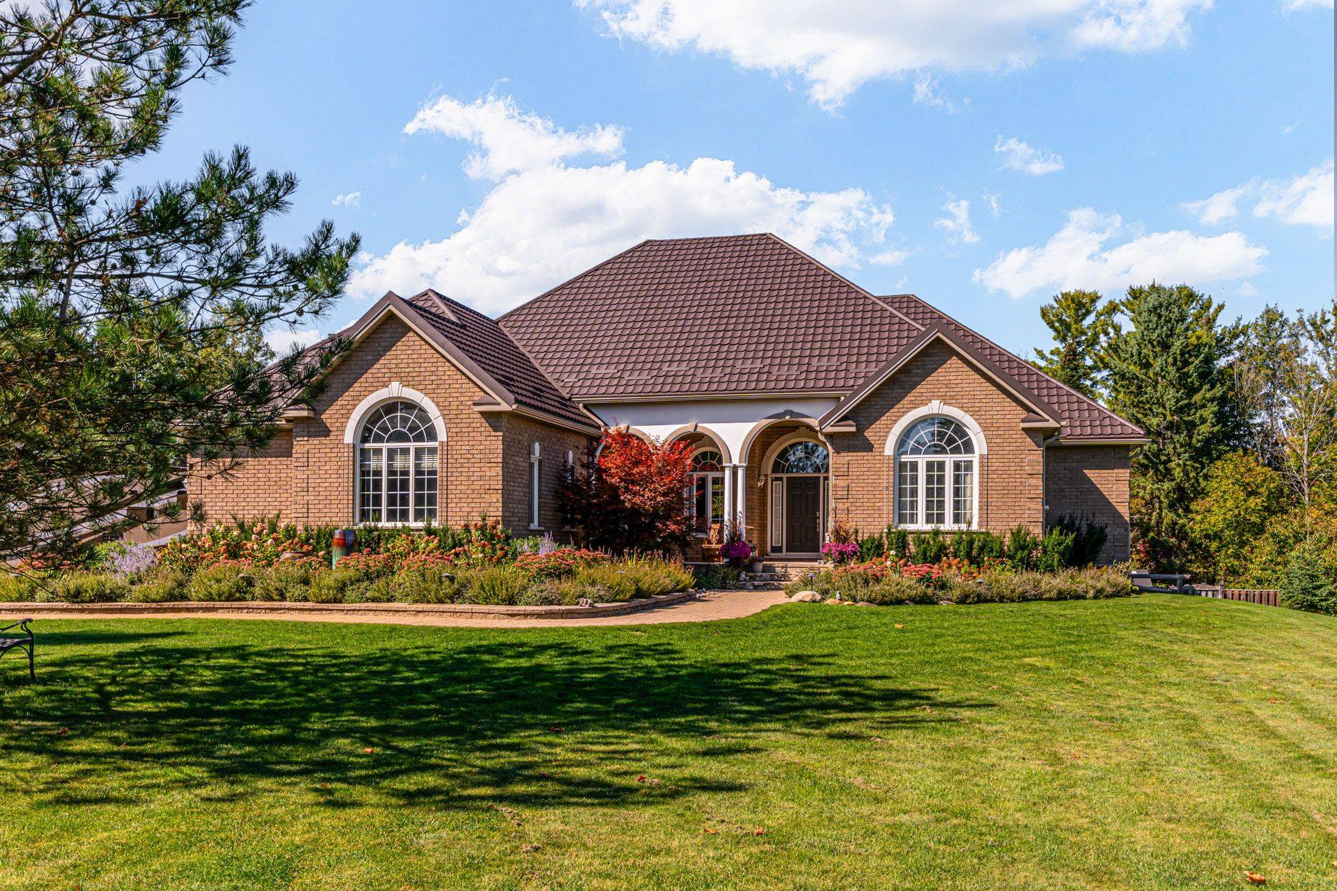 9344 County 1 RD, Adjala-tosorontio, ON L0N 1P0