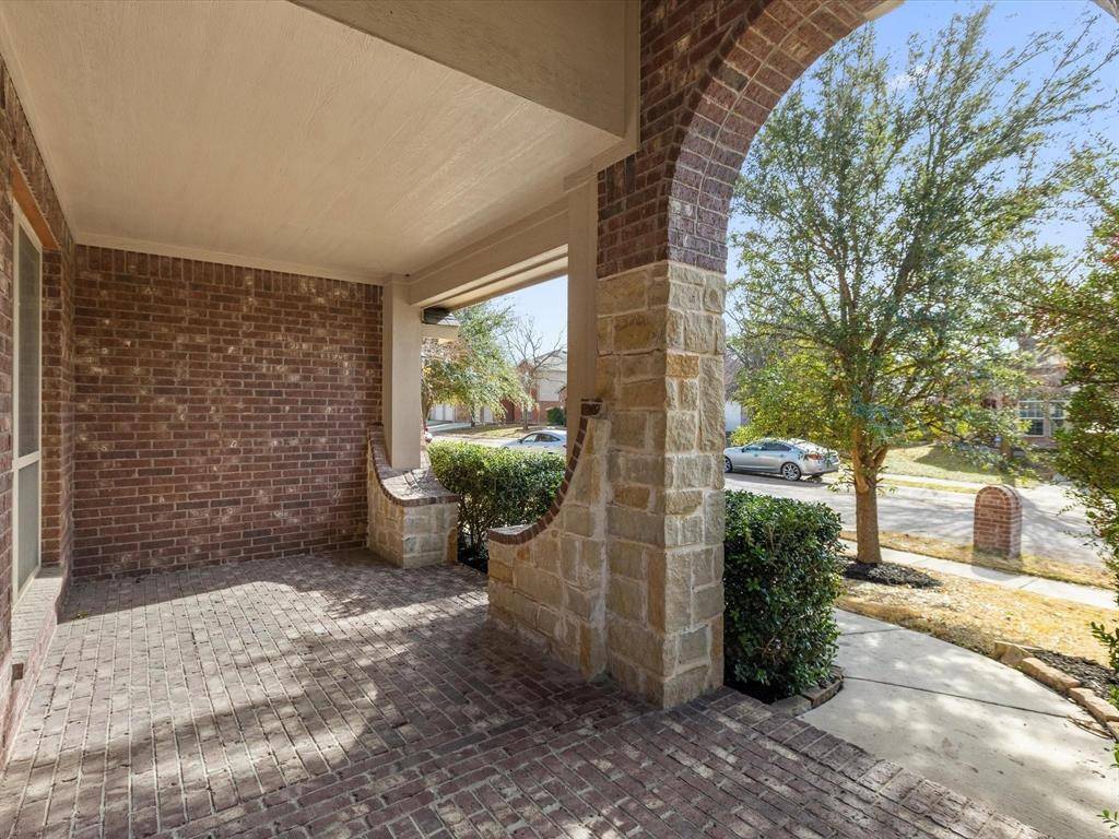 2106 Hanakoa Falls Drive, Anna, TX 75409