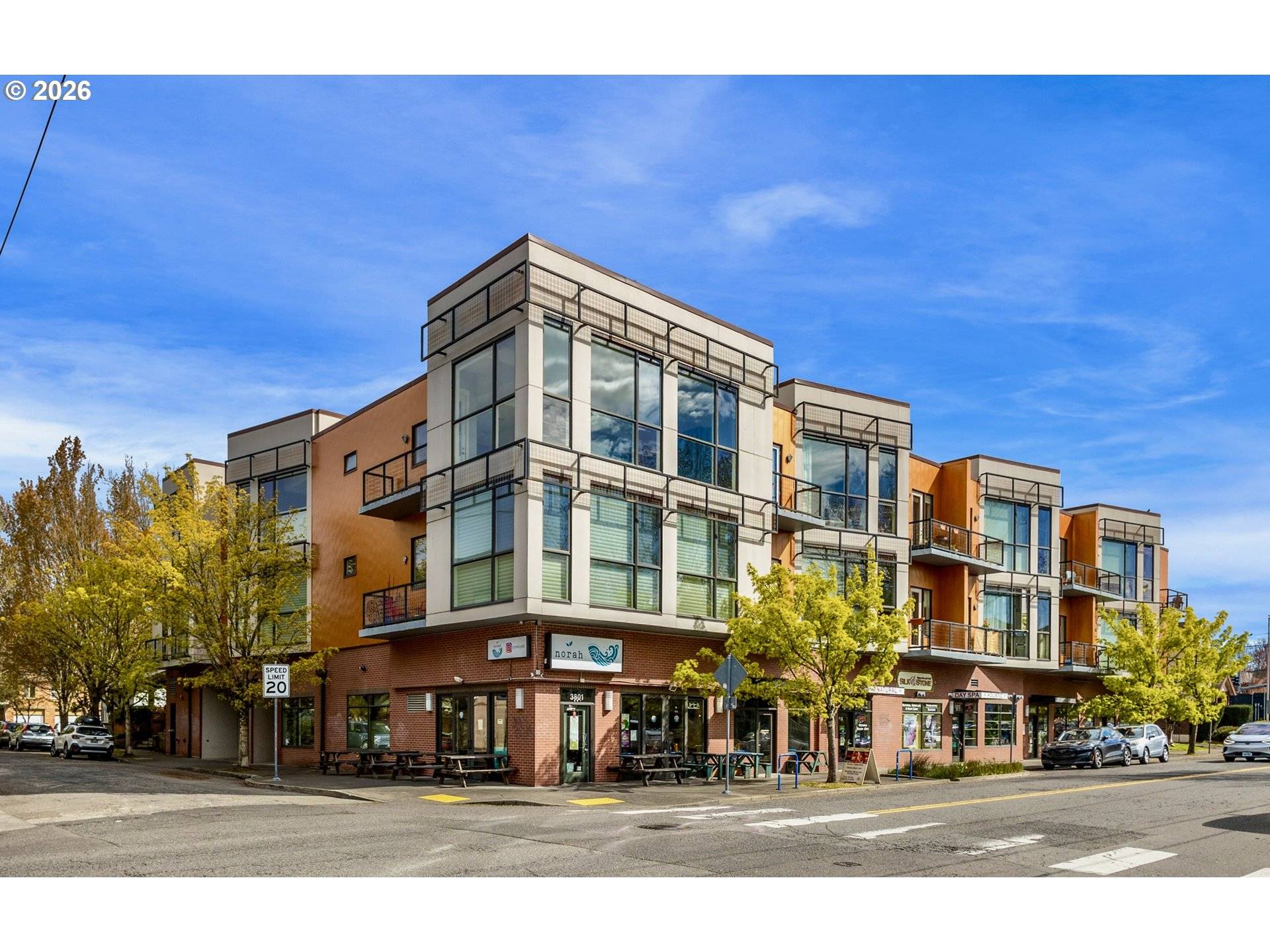 838 SE 38TH AVE #202, Portland, OR 97214