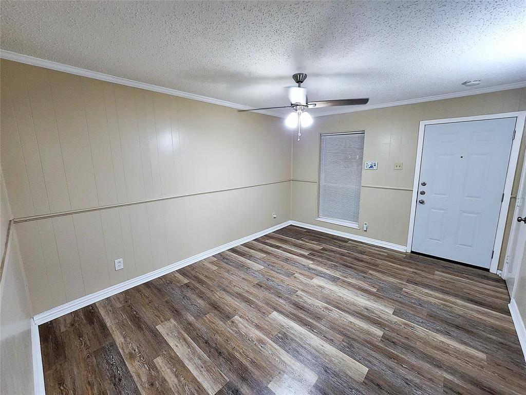 127 Cooper Street, Cedar Hill, TX 75104