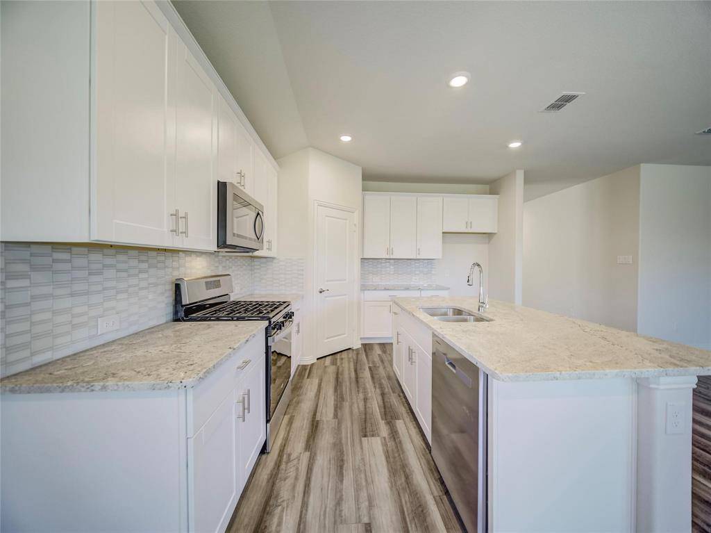 3405 Kingsgarden Road, Denton, TX 76207